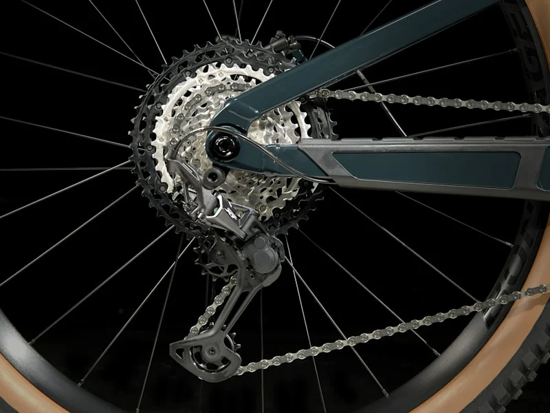 2025 Fuel EX 8 XT Gen 6 Full Suspension Mountain Bike - Image 8