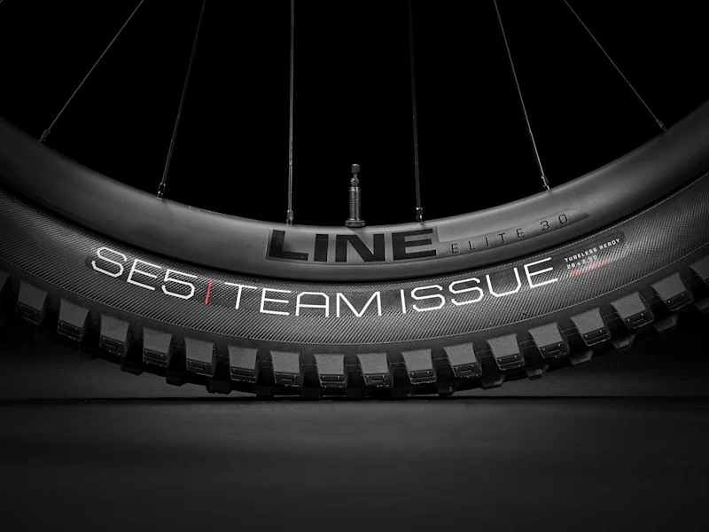 2025 Fuel EX 9.8 GX AXS T-Type Gen 6 Full Suspension Mountain Bike - Image 10