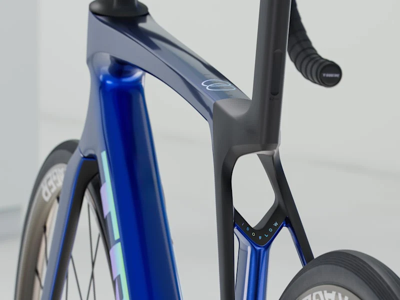 2025 Madone SL 5 Gen 8 Road Bike - Image 10