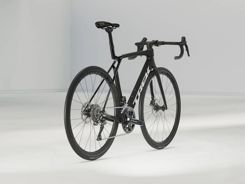 2025 Madone SL 6 Gen 8 Road Bike - Image 2