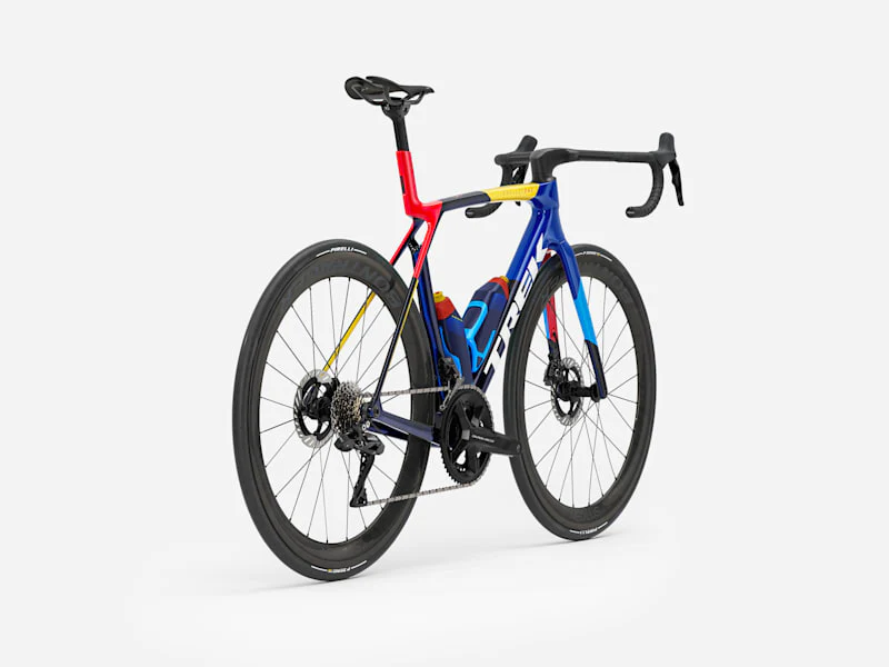 2026 Madone Carbon Road Bike - Image 14
