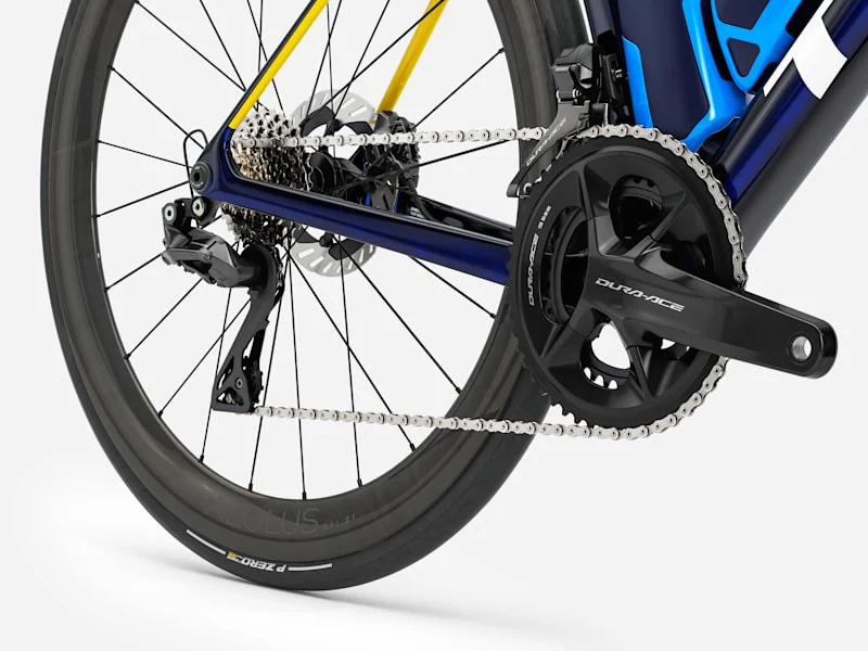 2026 Madone Carbon Road Bike - Image 18