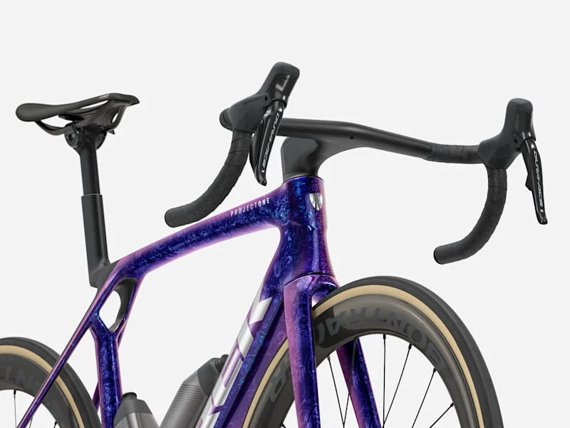2026 Madone Carbon Road Bike - Image 23