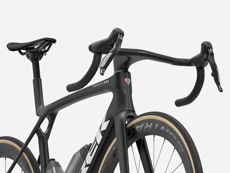 2026 Madone SLR 7 AXS Gen 8 Road Bike - Image 5