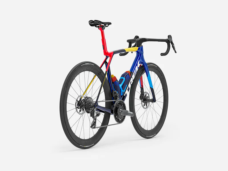 2026 Madone SLR 7 AXS Gen 8 Road Bike - Image 8