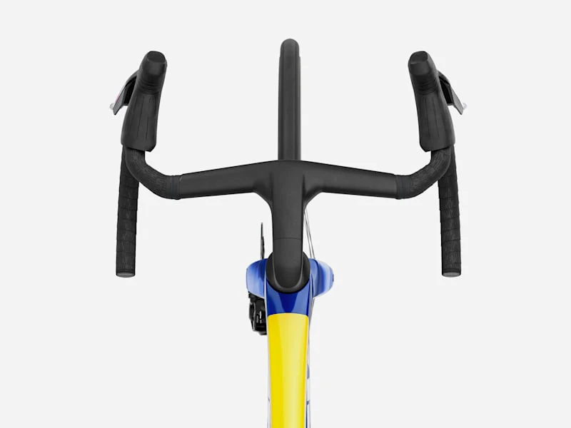2026 Madone SLR 7 AXS Gen 8 Road Bike - Image 9