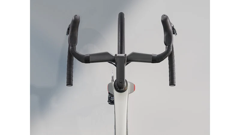 2025 Madone SL 7 Gen 8 Road Bike - Image 9