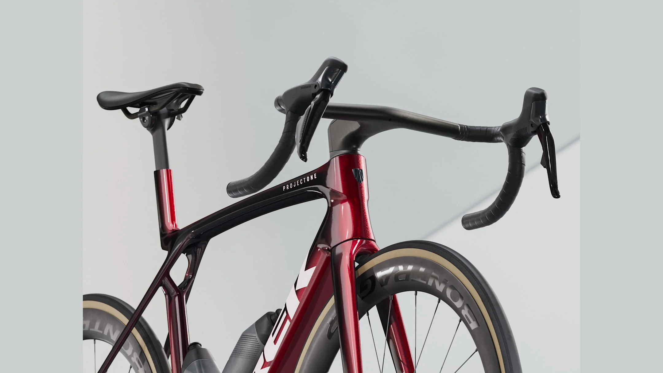Madone SLR 7 Gen 8 Road Bike - Image 29