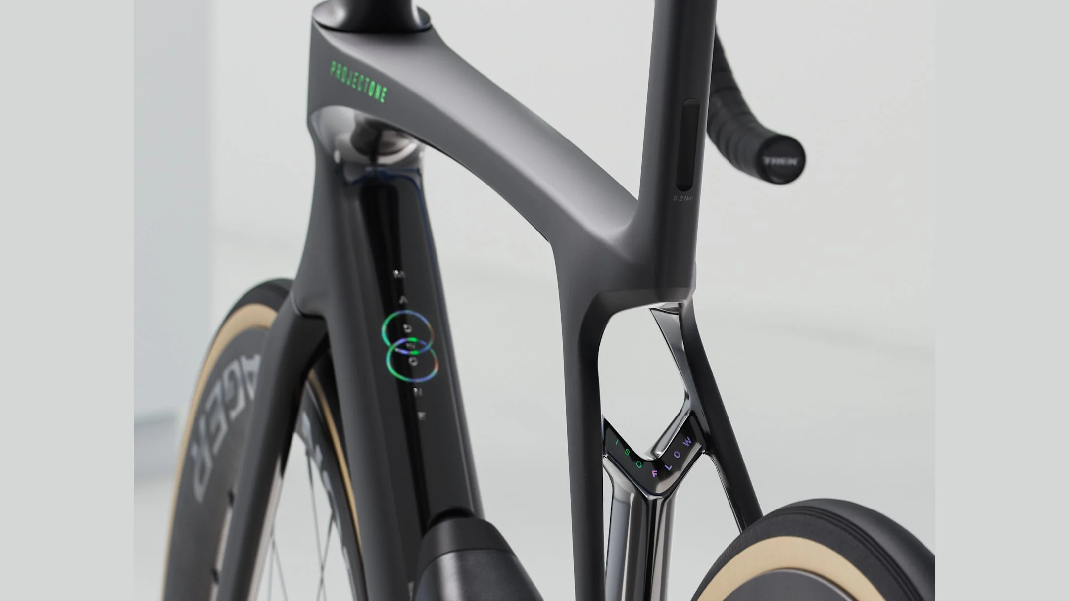Madone SLR 7 Gen 8 Road Bike - Image 4