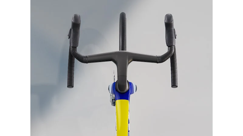 2025 Madone SLR 8 AXS Gen 8 Road Bike - Image 9
