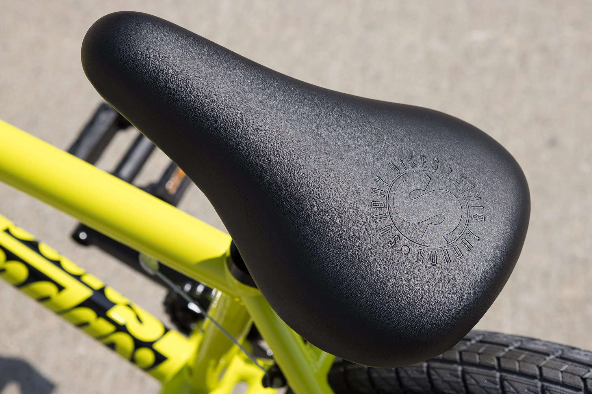 Sunday Primer 18" (Gloss Bright Yellow with 18.5" tt) Bikes - Image 11
