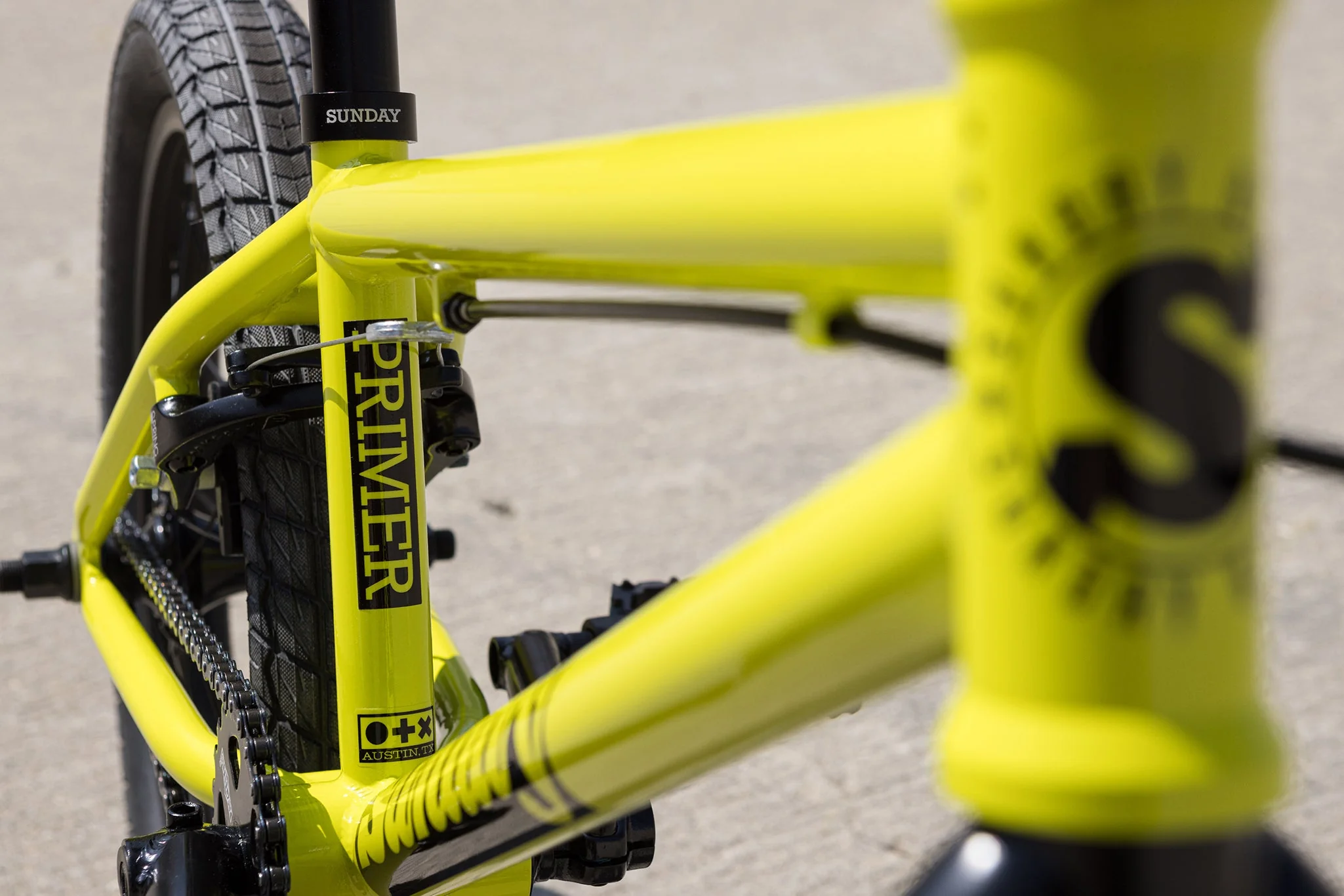 Sunday Primer 18" (Gloss Bright Yellow with 18.5" tt) Bikes - Image 3