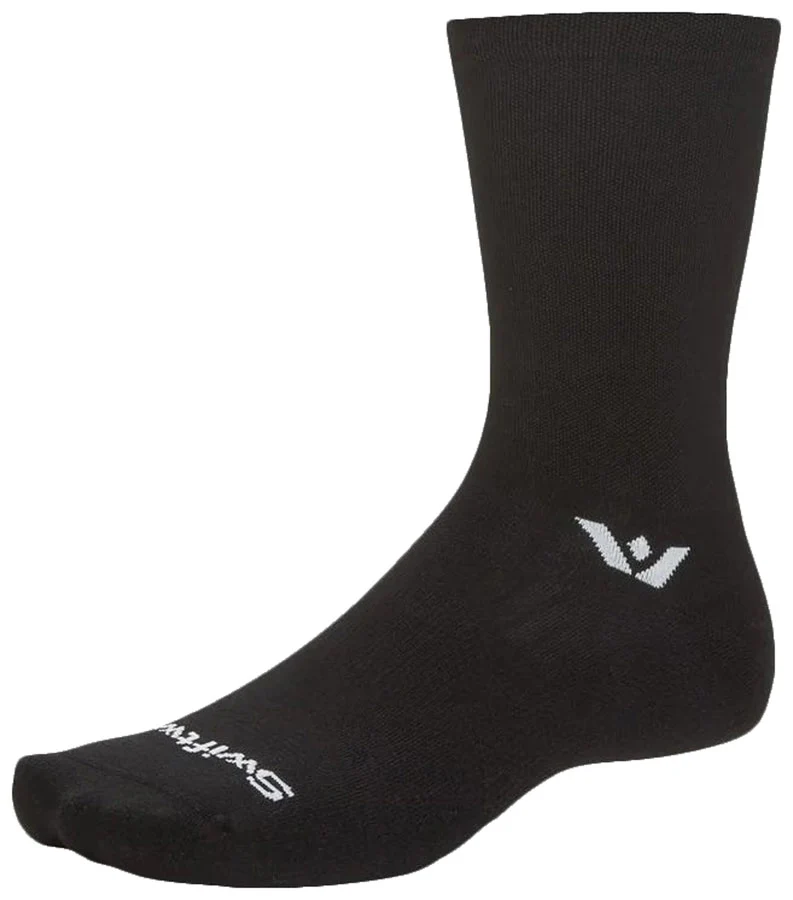 Swiftwick Aspire Quarter Crew Socks - Circuit Black Large