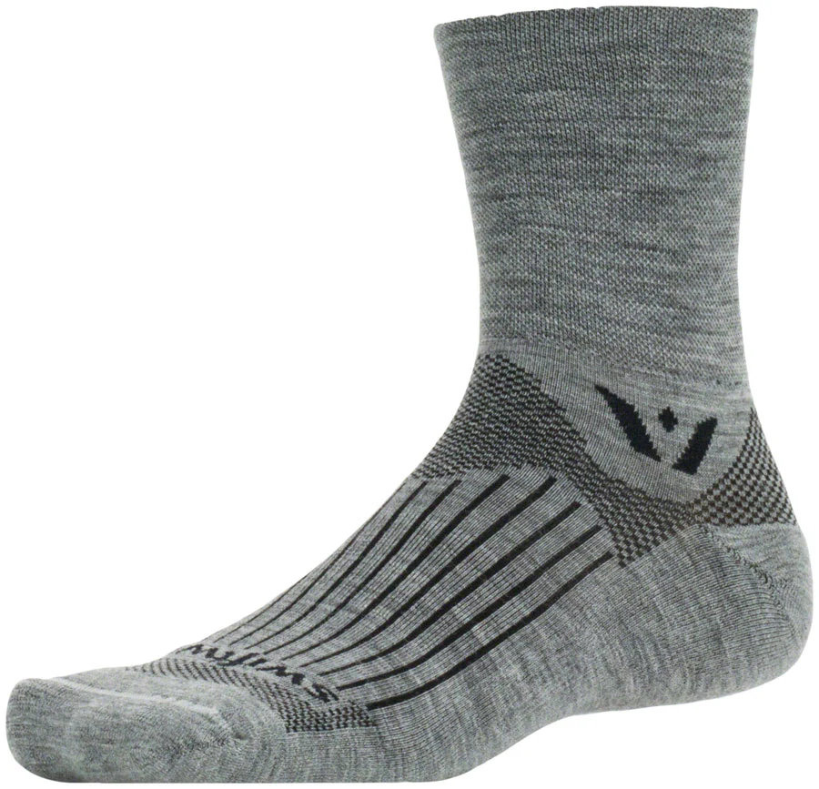Swiftwick Pursuit Quarter Crew Socks - 4" Black - Image 3
