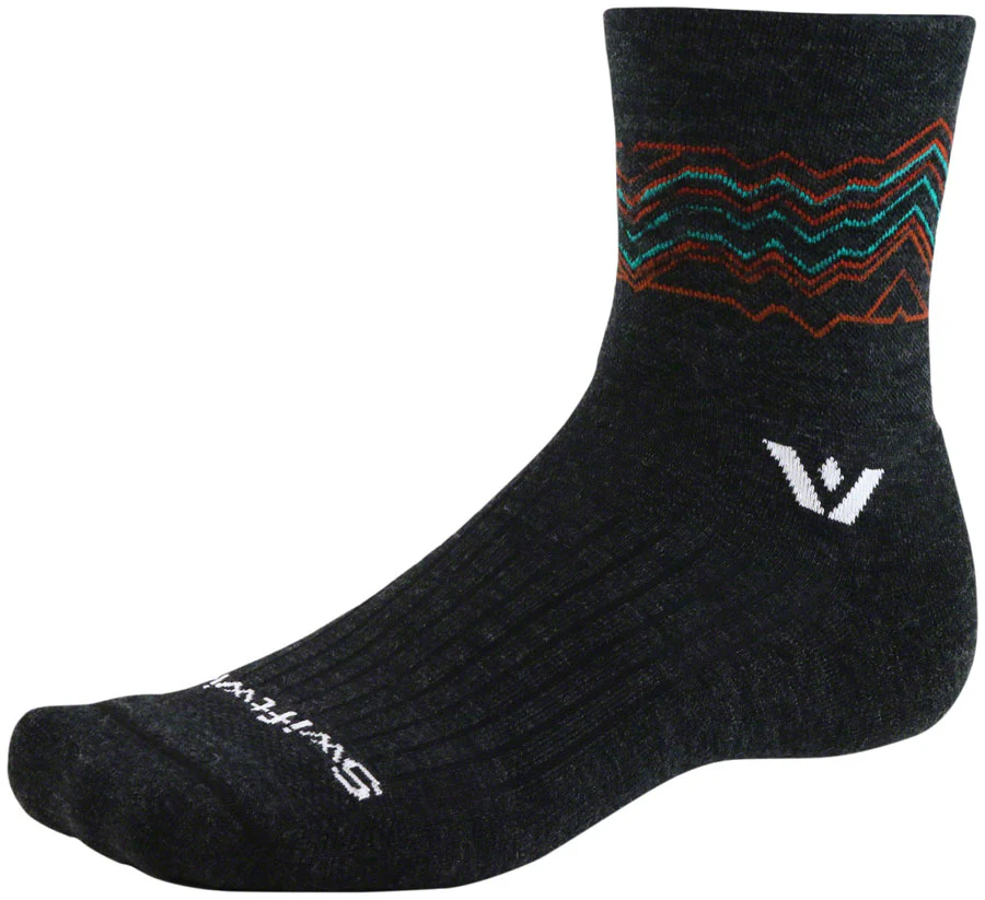 Swiftwick Pursuit Quarter Crew Socks - 4" Black - Image 5