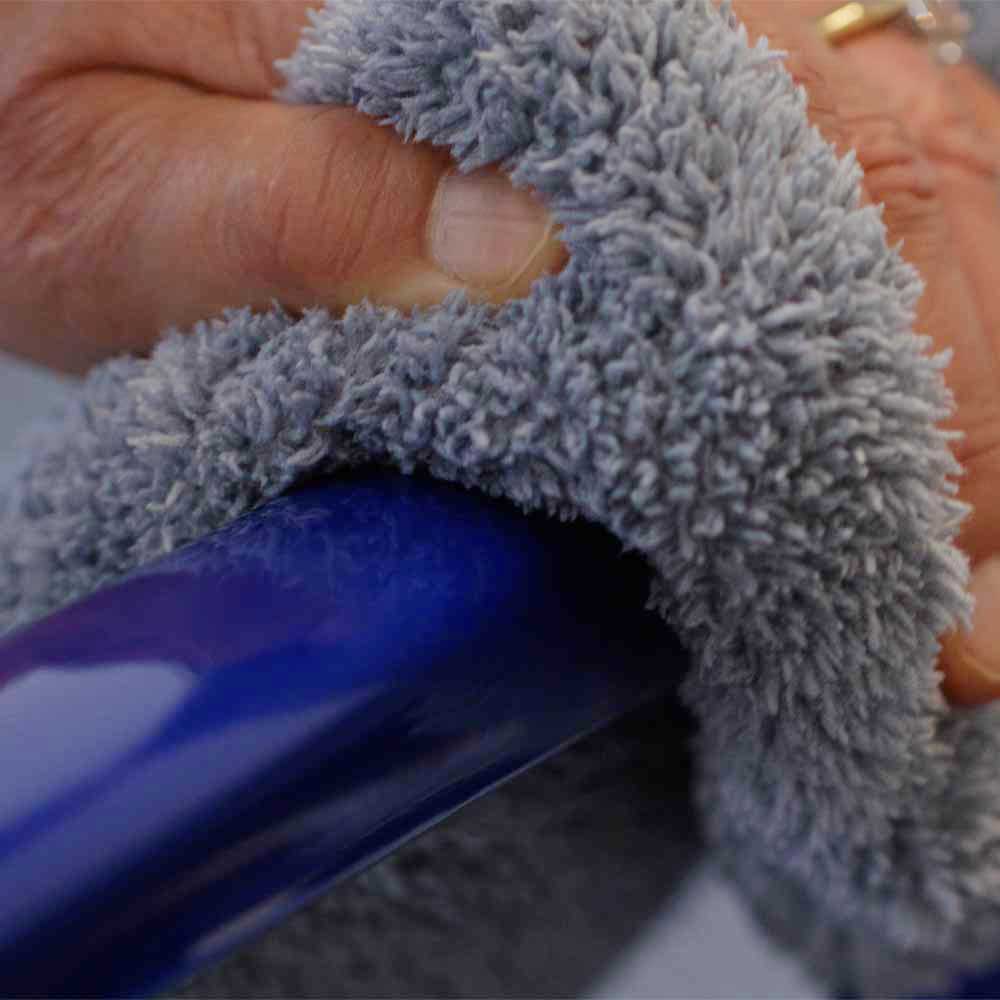 Ultra-Premium Microfiber Cloth with Seamless Infinity Edge - Image 2